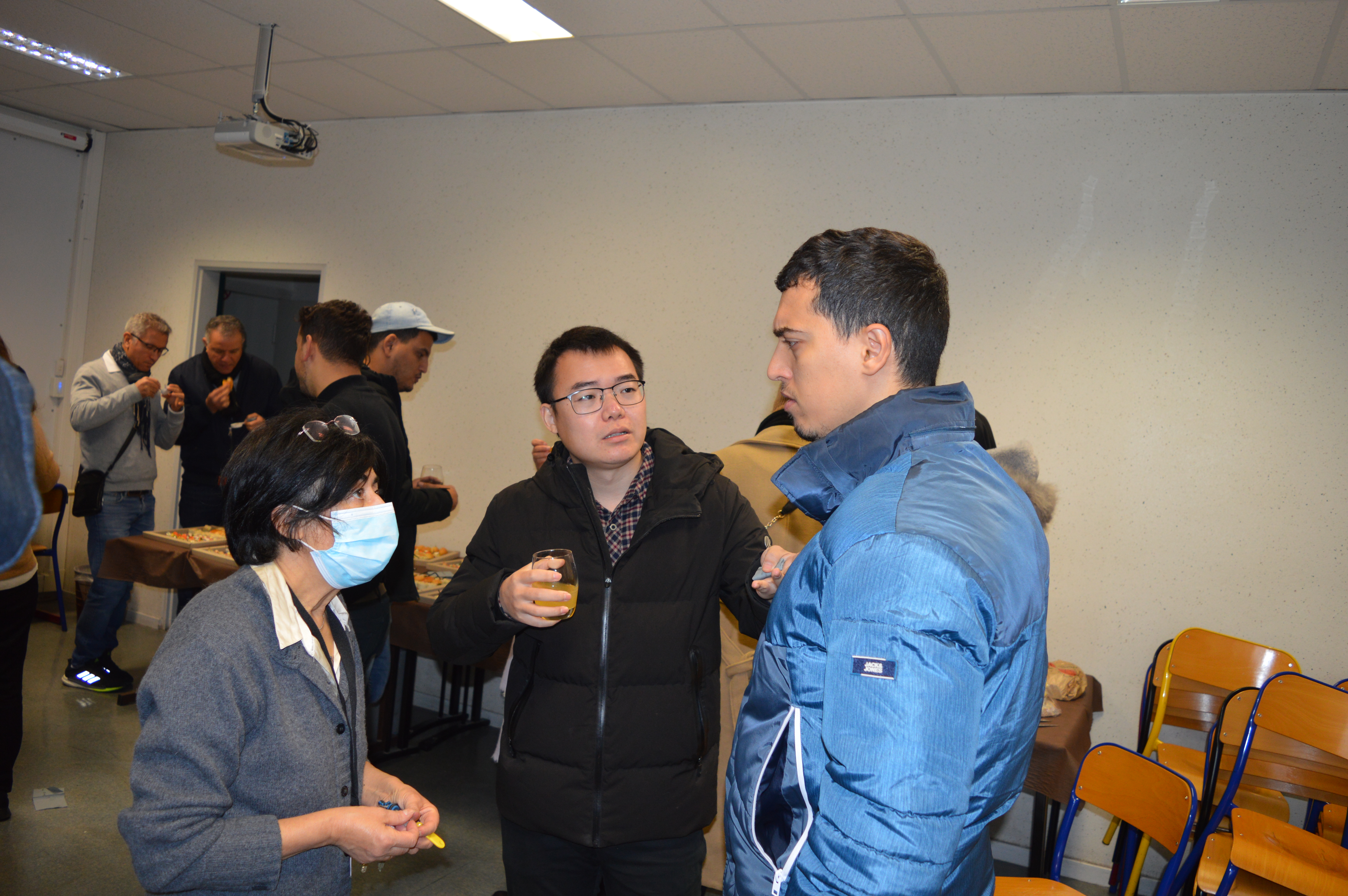 Repas et discussion  - 6