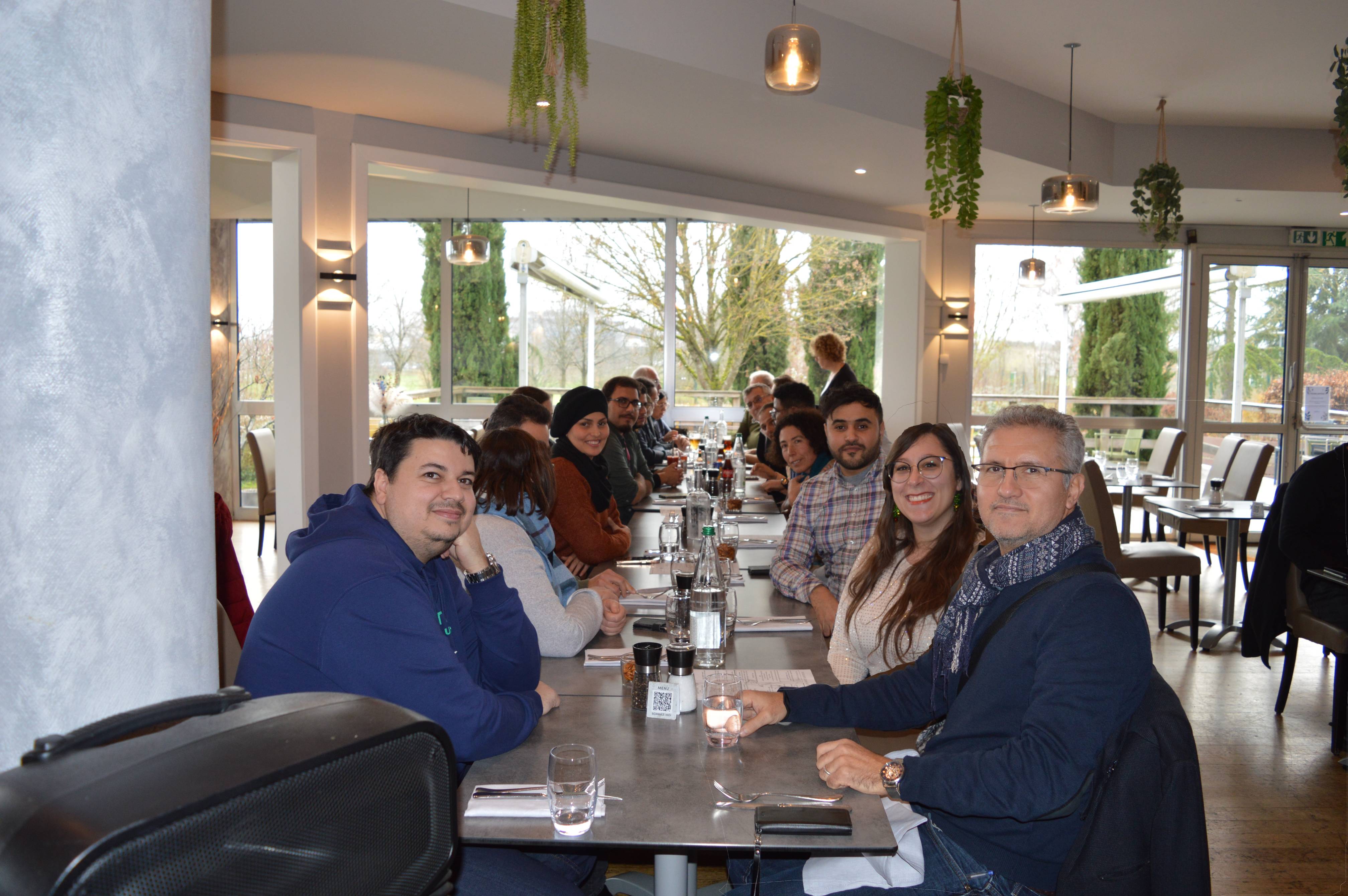 Repas et suite des échanges